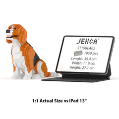 Real size of the Beagle 02 next to a 13-inch tablet